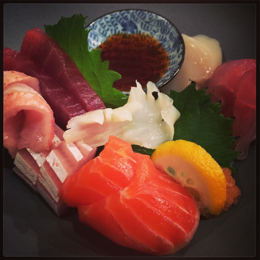 Akiko's Restaurant - ji-kinmedai, unimasu, isaki, hotate,mirugai, suna zuri, mebachi maguro sashimi