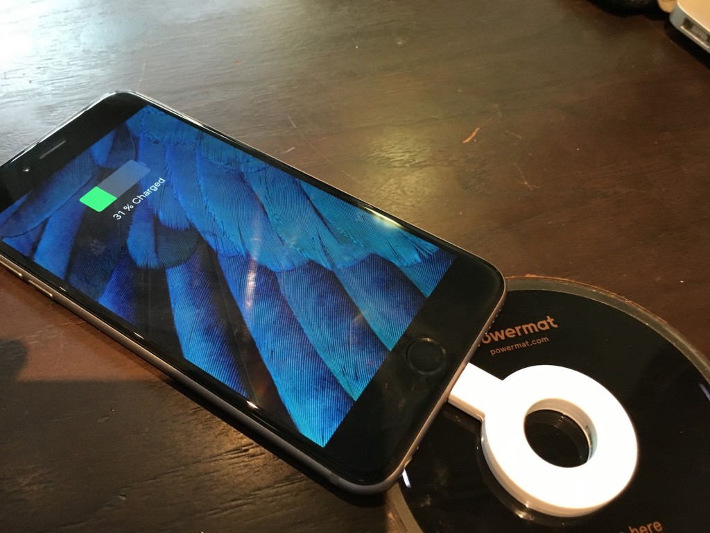 powermat wireless charging - charging the iPhone